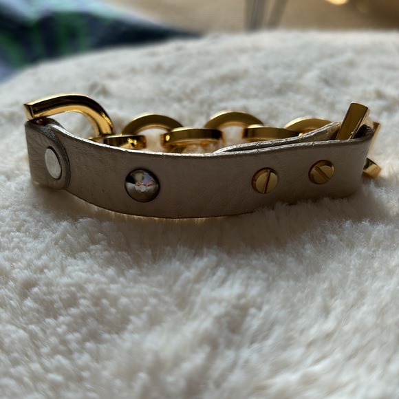 Leather and gold hardware bracelet. - Picture 5 of 6